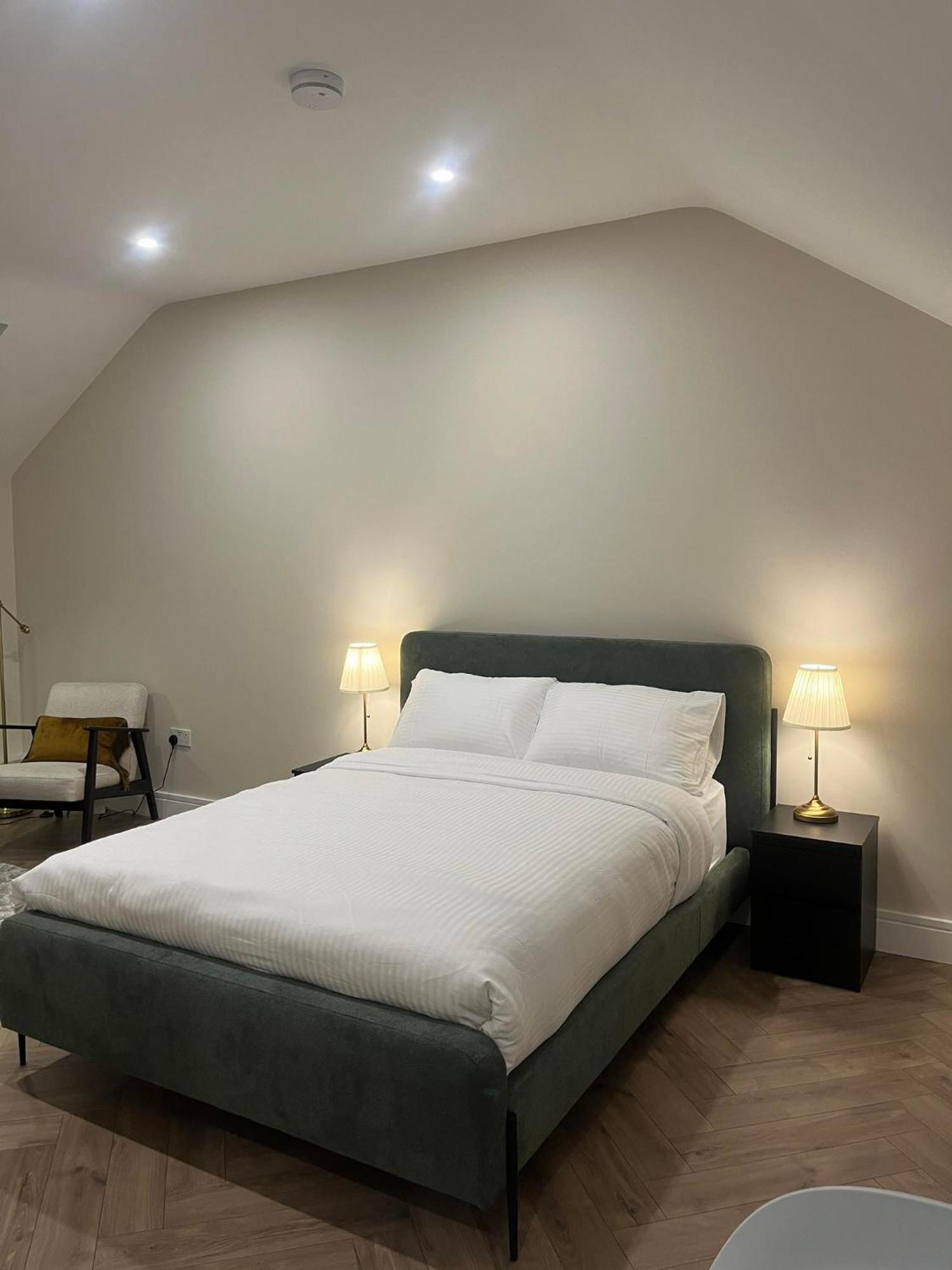 Attic Room In Citywest Dublin Eksteriør billede
